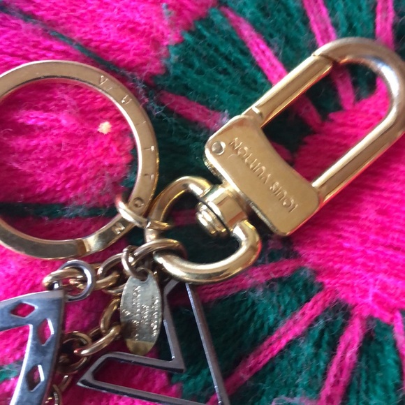 Louis Vuitton. - Picture 3 of 13